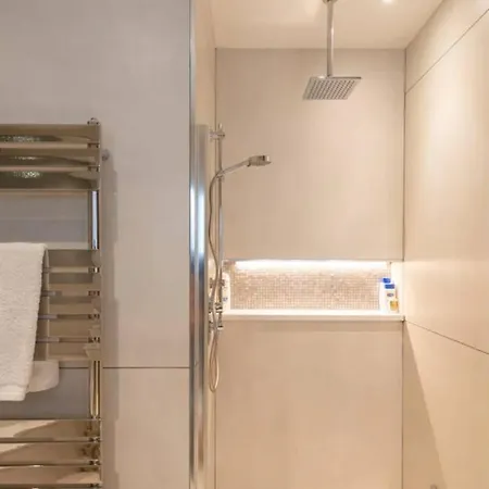 Superb Apartment Near Buckingham Palace Londen Buitenkant foto